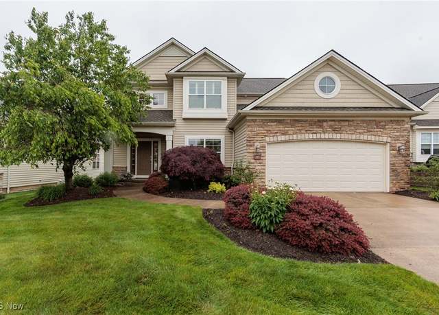 Property at 215 Prestwick Dr, Broadview Heights, OH 44147, 3 beds, 2.5 baths