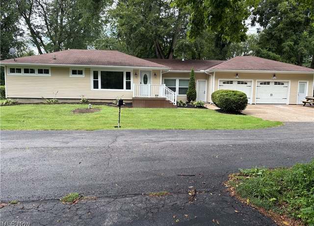Property at 7311 Freeman Ln, Huron, OH 44839, 2 beds, 2 baths