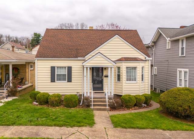 Property at 429 W 43rd St, Shadyside, OH 43947, 4 beds, 2.5 baths