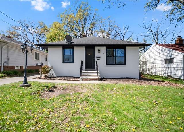 Property at 5596 Cumberland Dr, Garfield Heights, OH 44125, 4 beds, 2 baths