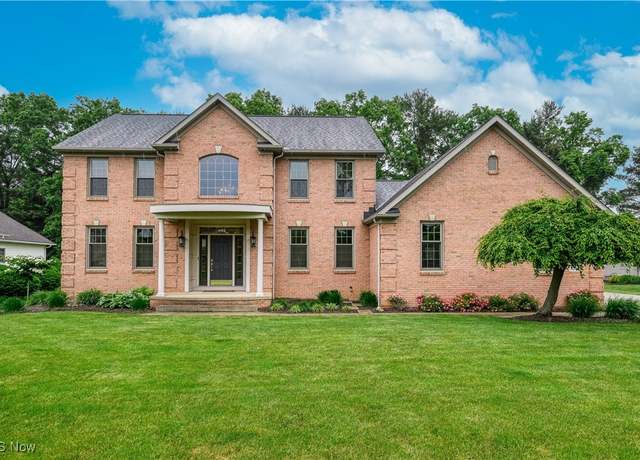 Property at 8233 Edmund Court Cir NW, Massillon, OH 44646, 4 beds, 4 baths