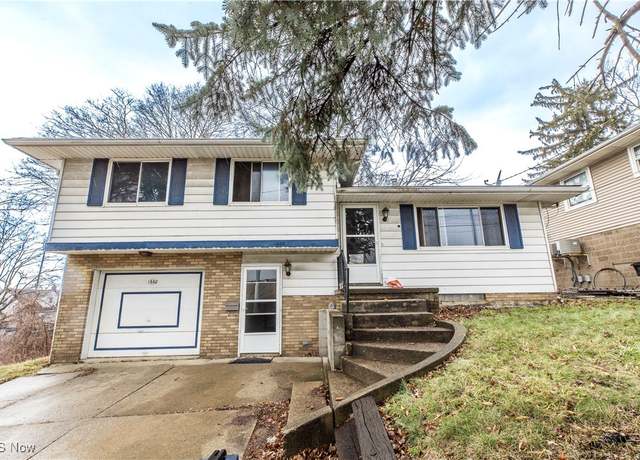 Property at 1882 Coventry St, Akron, OH 44301, 3 beds, 1.5 baths