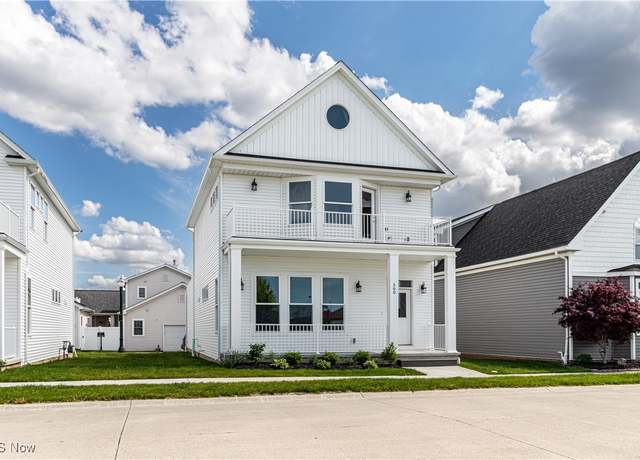 Property at 360 Bascule Dr, Lorain, OH 44052, 3 beds, 2.5 baths