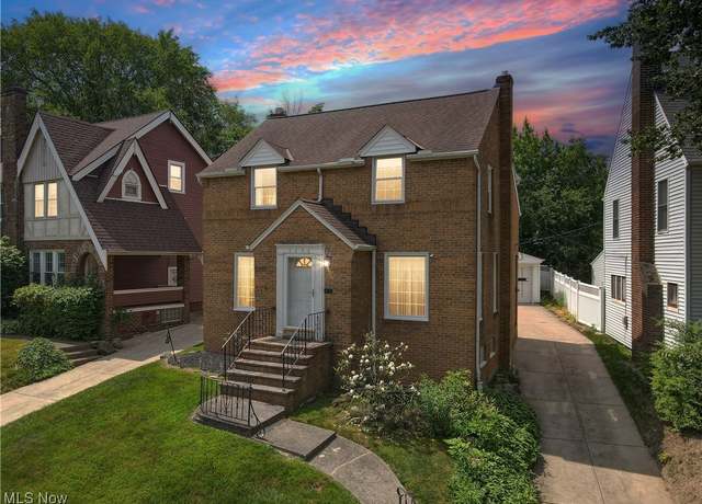 Property at 3698 Washington Blvd, University Heights, OH 44118, 3 beds, 1.5 baths