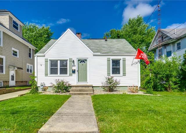 Property at 829 S Haines Ave, Alliance, OH 44601, 2 beds, 1.5 baths
