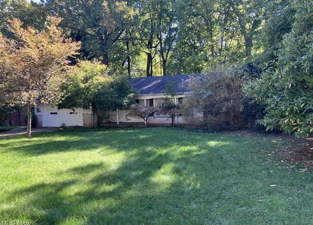 Property at 2810 Marcia Blvd, Cuyahoga Falls, OH 44223, 4 beds, 2 baths