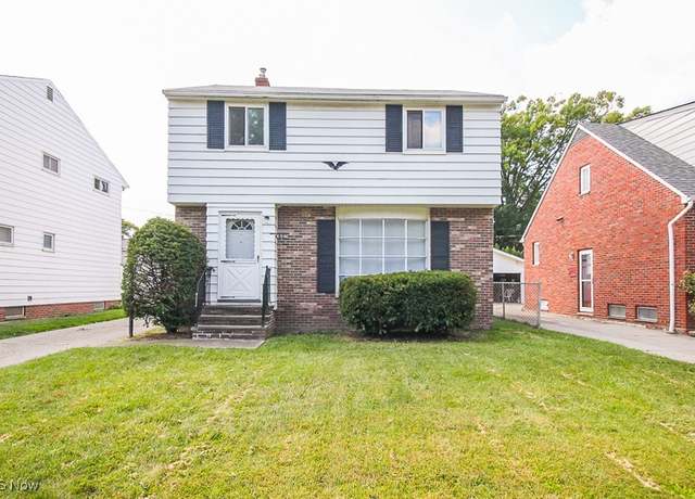 Property at 404 E 215th St, Euclid, OH 44123, 3 beds, 1.5 baths