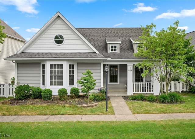 Property at 1193 Grove Ln, Medina, OH 44256, 2 beds, 2 baths