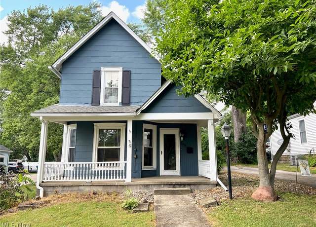 Property at 208 Water St, Chardon, OH 44024, 4 beds, 1.5 baths