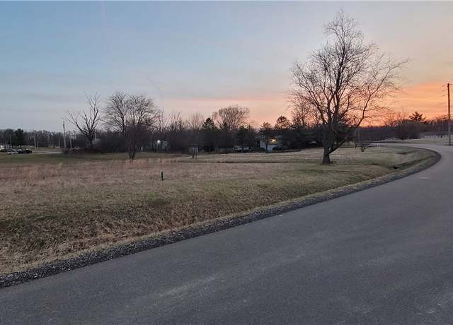 Property at 1135-1136 Cinnamon Dr, West Salem, OH 44287