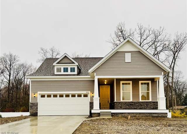 Property at 8262 Clydesdale Dr, Mentor, OH 44060, 2 beds, 2 baths