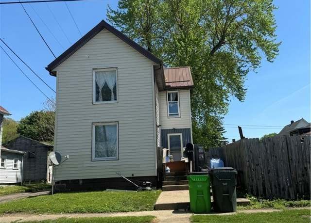 Property at 216 N 15th St, Coshocton, OH 43812, 2 beds, 1 bath