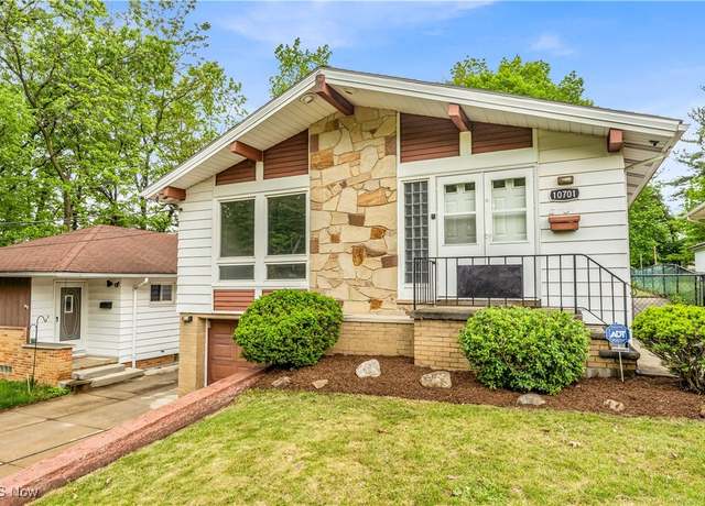 Property at 10701 Mountview Ave, Garfield Heights, OH 44125, 3 beds, 1.5 baths