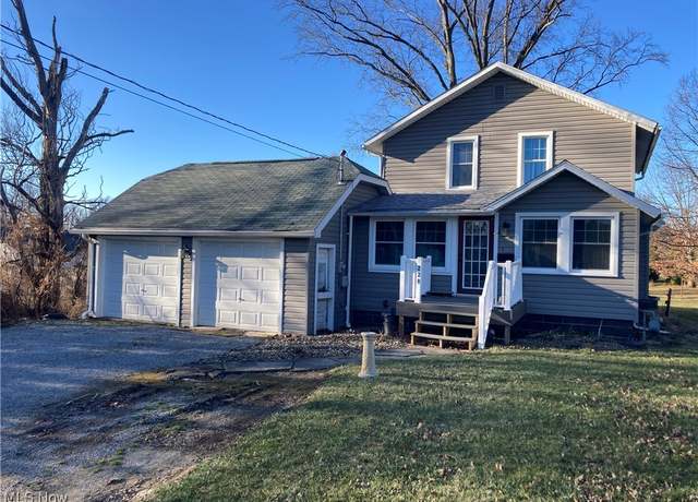 Property at 220 W Park Ave, Columbiana, OH 44408, 2 beds, 2 baths