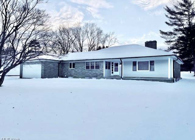 Property at 9938 Abbey Rd, North Royalton, OH 44133, 3 beds, 2 baths