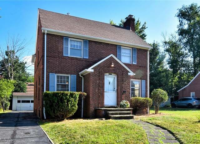 Property at 3637 Grosvenor Rd, Cleveland Heights, OH 44118, 3 beds, 1.5 baths