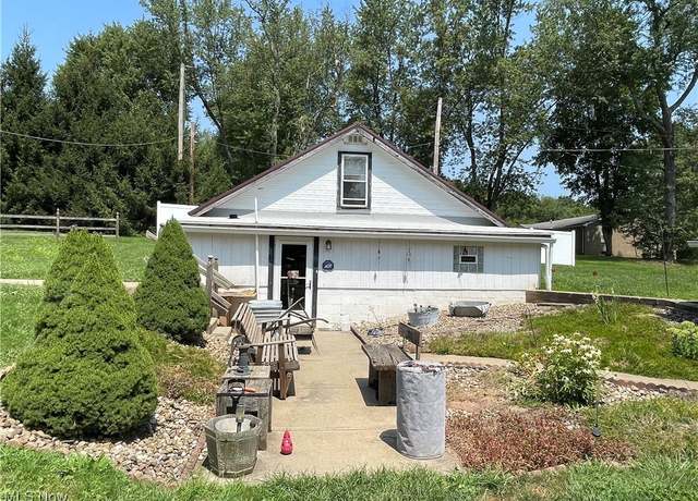 Property at 6182 Dueber Ave SW, East Sparta, OH 44626, 3 beds, 1 bath
