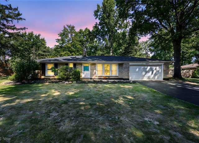 Property at 1555 Bonnie Rd, Macedonia, OH 44056, 3 beds, 2 baths