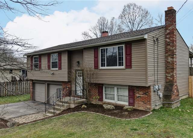 Property at 1934 Burr Oaks Ct, Austintown, OH 44515, 3 beds, 3 baths