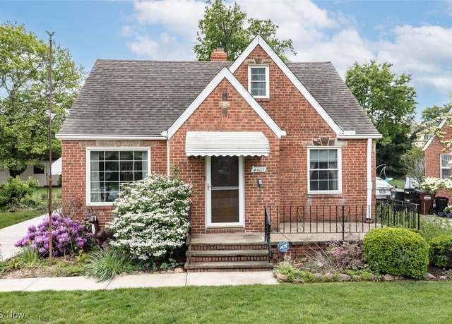 Property at 4407 Grantwood Dr, Parma, OH 44134, 3 beds, 1 bath