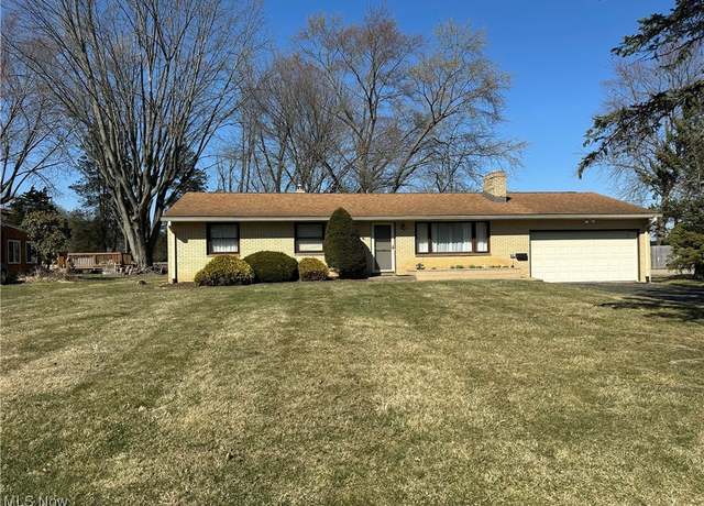 Property at 8277 Stuhldreher St NW, Massillon, OH 44646, 3 beds, 2 baths