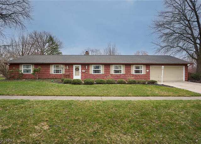 Property at 580 Merrimak Dr, Berea, OH 44017, 3 beds, 2 baths