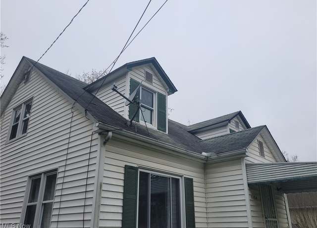 Property at 1134 Juneau Ave, Akron, OH 44320, 3 beds, 1.5 baths