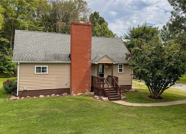 Property at 8069 Gotham Rd, Garrettsville, OH 44231, 2 beds, 1 bath