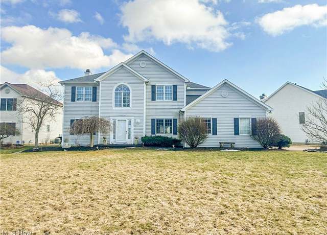 Property at 7035 Morning Dove Ln, Olmsted Twp, OH 44138, 4 beds, 3.5 baths