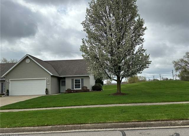 Property at 957 King Ridge Dr, Ashland, OH 44805, 3 beds, 3 baths