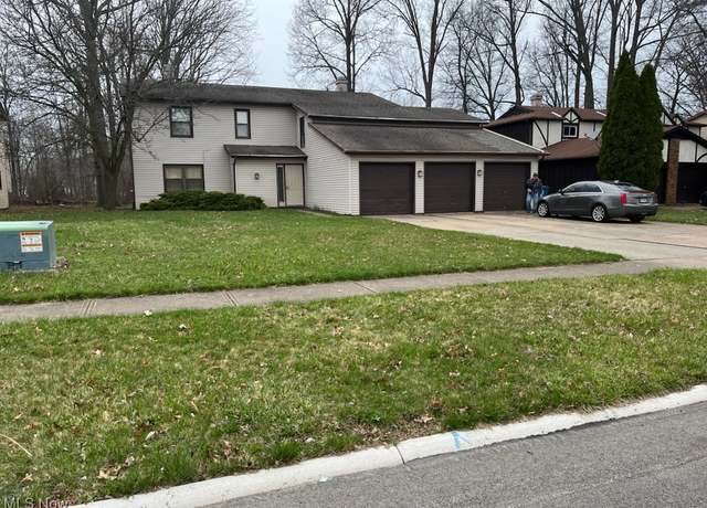 Property at 2804 Forest Ln, Lorain, OH 44053, 6 beds, 3 baths