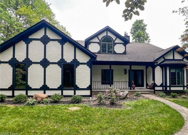 Property at 7464 Carsten Woods Ln, Medina, OH 44256, 5 beds, 3.5 baths