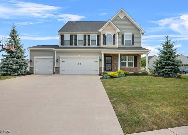 Property at 487 N Ashwood Ln, Painesville, OH 44077, 4 beds, 3.5 baths