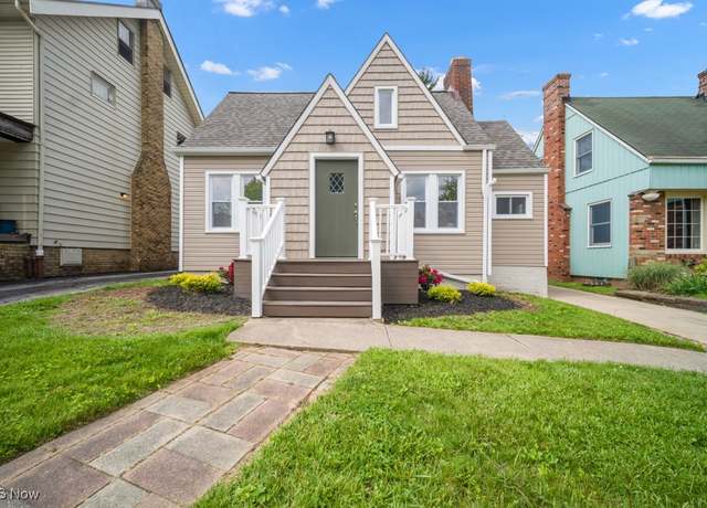 Property at 2186 Jackson Blvd, University Heights, OH 44118, 3 beds, 2.5 baths
