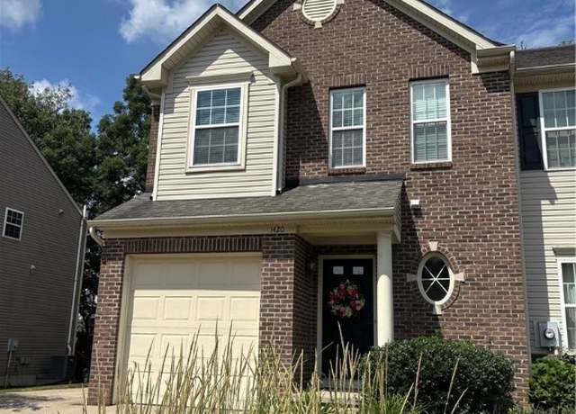 Property at 1420 Wellingshire Cir, Cuyahoga Falls, OH 44221, 3 beds, 2.5 baths