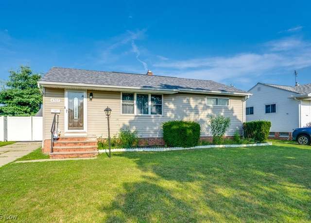 Property at 4707 Brookhigh Dr, Brooklyn, OH 44144, 3 beds, 2 baths