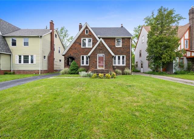 Property at 3497 Raymont Blvd, University Heights, OH 44118, 4 beds, 2 baths