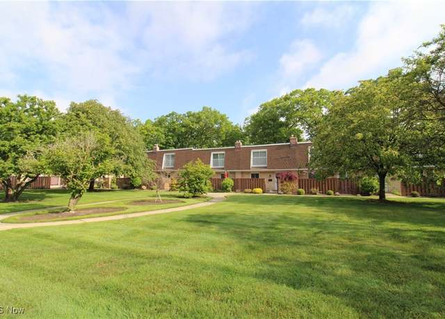 Property at 6478 State Rd Unit G8, Parma, OH 44134, 3 beds, 1.5 baths