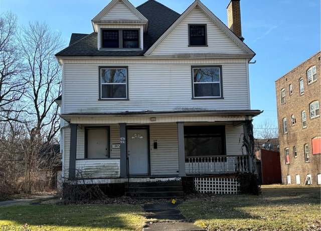 Property at 267 N Heights Ave, Youngstown, OH 44504, 3 beds, 2 baths