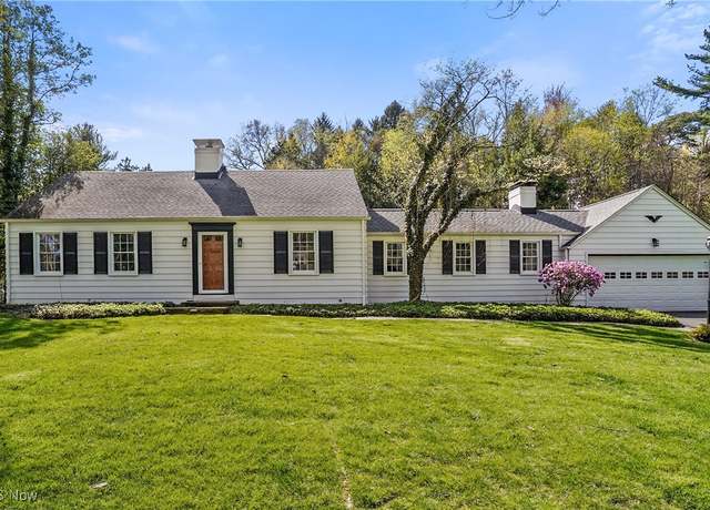 Property at 3430 Logan Way, Youngstown, OH 44505, 3 beds, 2.5 baths
