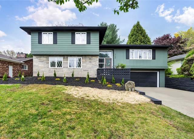Property at 2162 Daniels Ave, Akron, OH 44312, 3 beds, 2.5 baths
