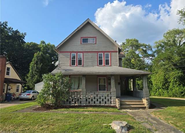 Property at 650 W 3rd St, Niles, OH 44446, 3 beds, 3 baths