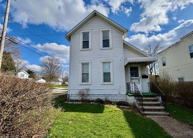 Property at 944 Grant Ave, Cuyahoga Falls, OH 44221, 3 beds, 1.5 baths