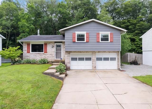Property at 413 Stonewood St, Canal Fulton, OH 44614, 3 beds, 1.5 baths