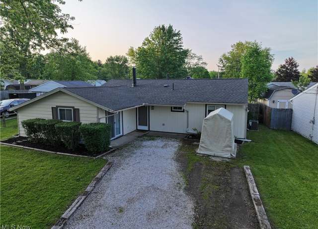 Property at 2647 Invernest St, Streetsboro, OH 44241, 3 beds, 1.5 baths
