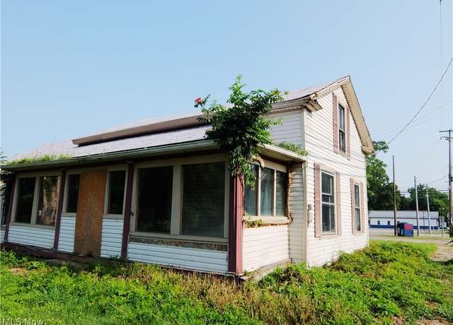 Property at 6221 State Route 45, Bristolville, OH 44402, 3 beds, 1 bath