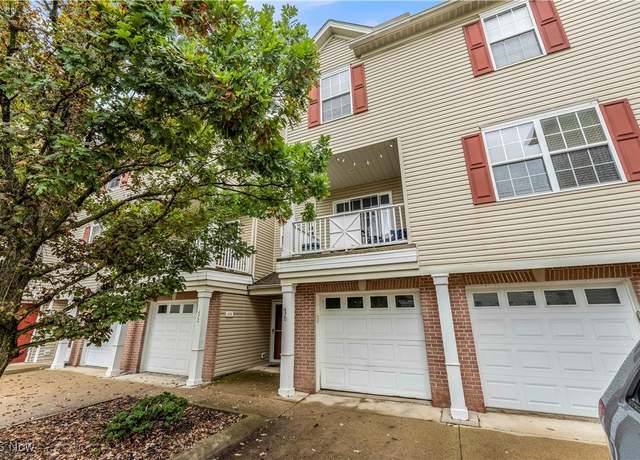 Property at 470 Tollis Pkwy, Broadview Heights, OH 44147, 2 beds, 2.5 baths