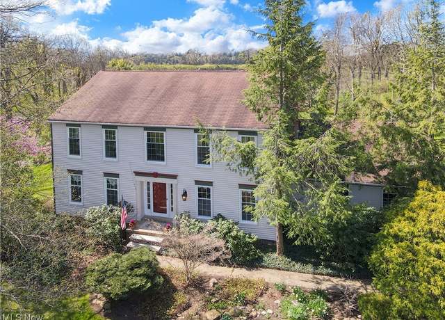 Property at 125 Southwyck Dr, Chagrin Falls, OH 44022, 4 beds, 2.5 baths