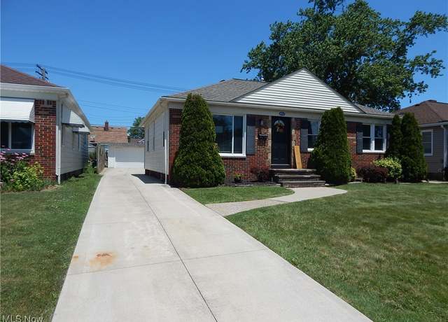 Property at 6012 Sunderland Dr, Parma, OH 44129, 3 beds, 1 bath
