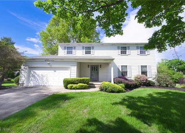 Property at 817 Rickel Cir, Akron, OH 44333, 4 beds, 3.5 baths